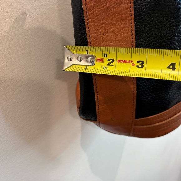 VALENTINA Shoulder Bag 2 Toned Leather Slouchy Zipper Closure Multiple Pockets - Picture 7 of 16